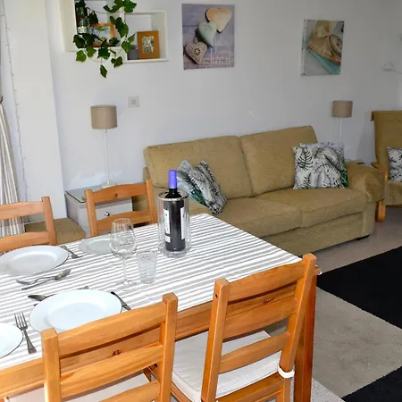 شقة Spacious 1 Bedroom Apartment, Front, Costa